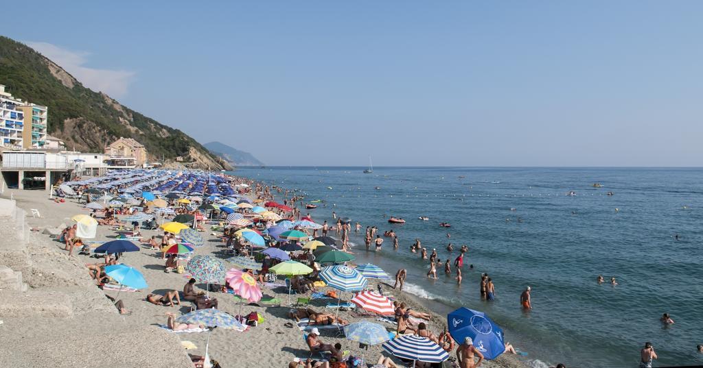 Residence Hotel Kriss Deiva Marina Bagian luar foto
