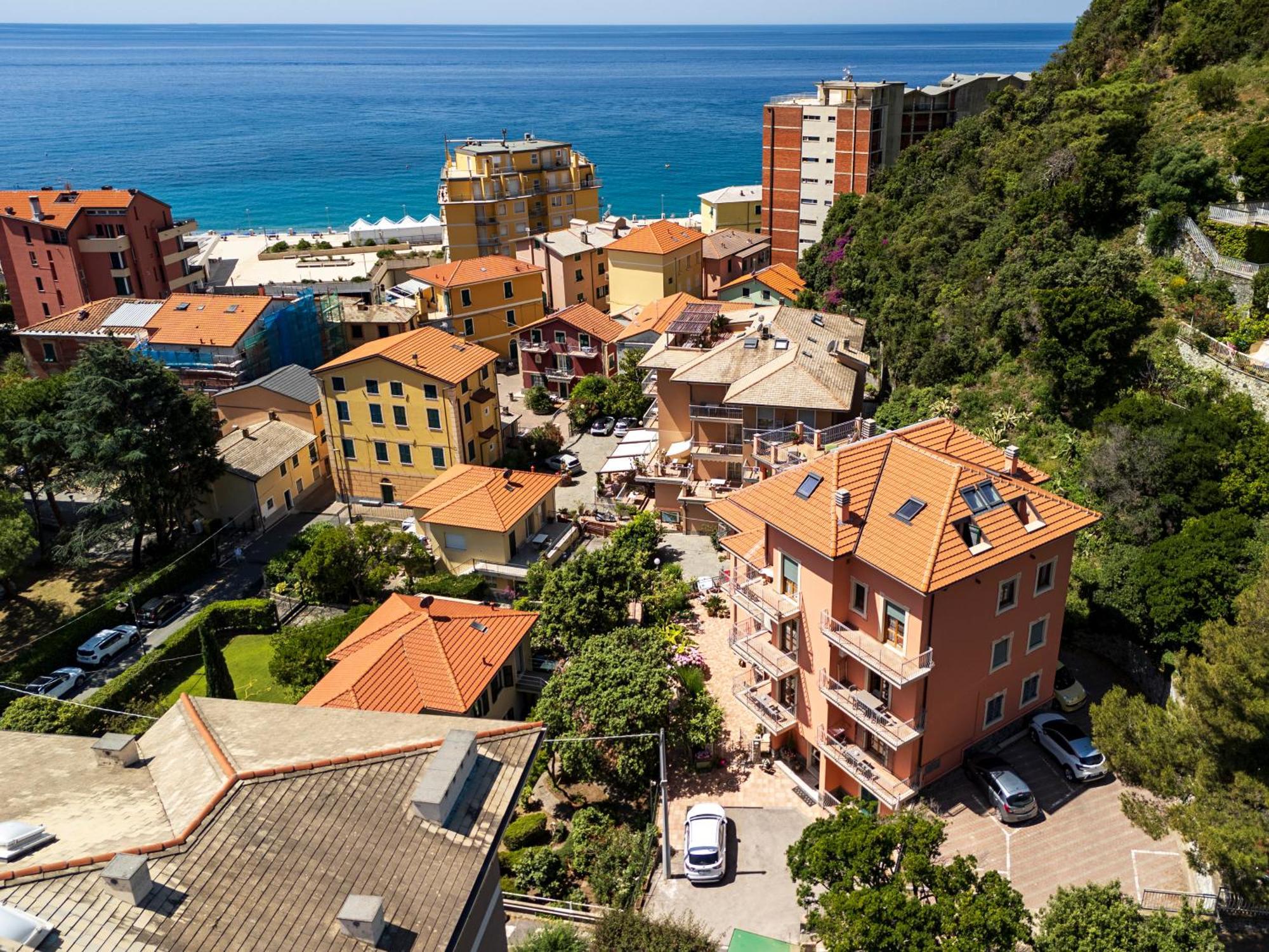 Residence Hotel Kriss Deiva Marina Bagian luar foto