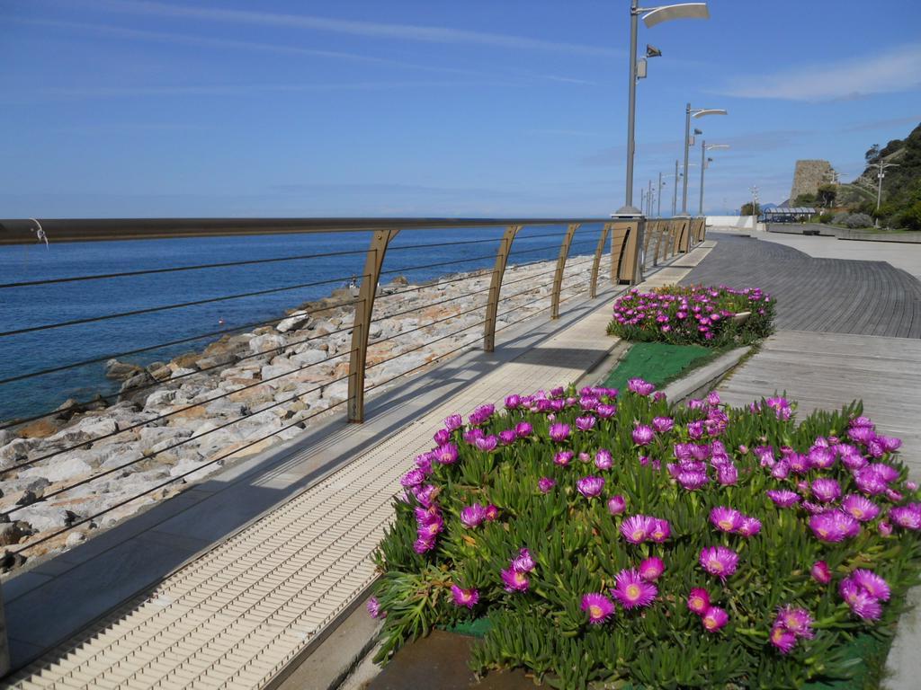 Residence Hotel Kriss Deiva Marina Bagian luar foto